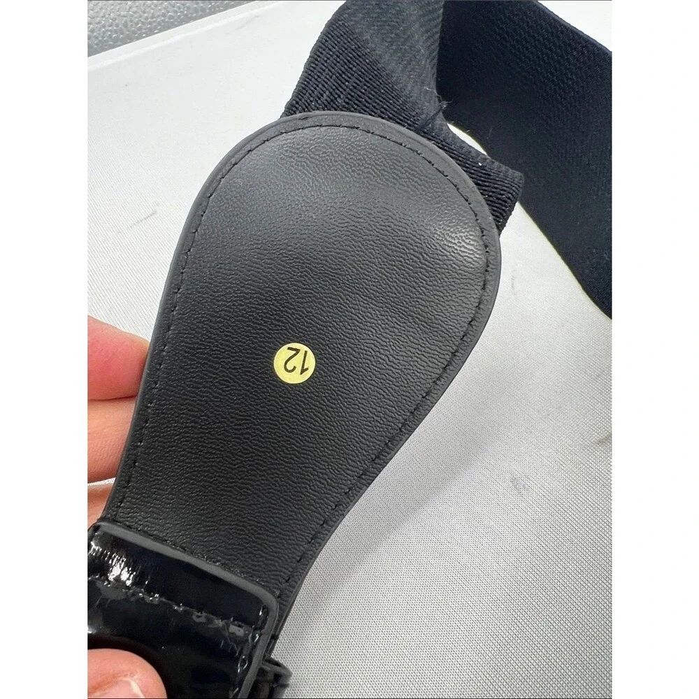 Wide elastic belt